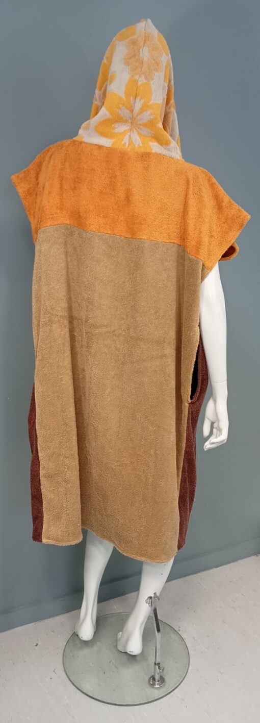 Ponchouille, le poncho de surf éco-responsable - n°649 – Image 2